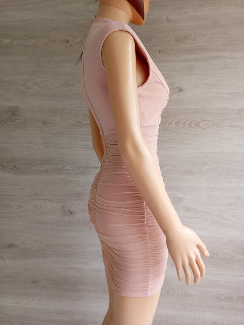 Robe mini moulante rose poudré — Privy — Taille S — Neuve