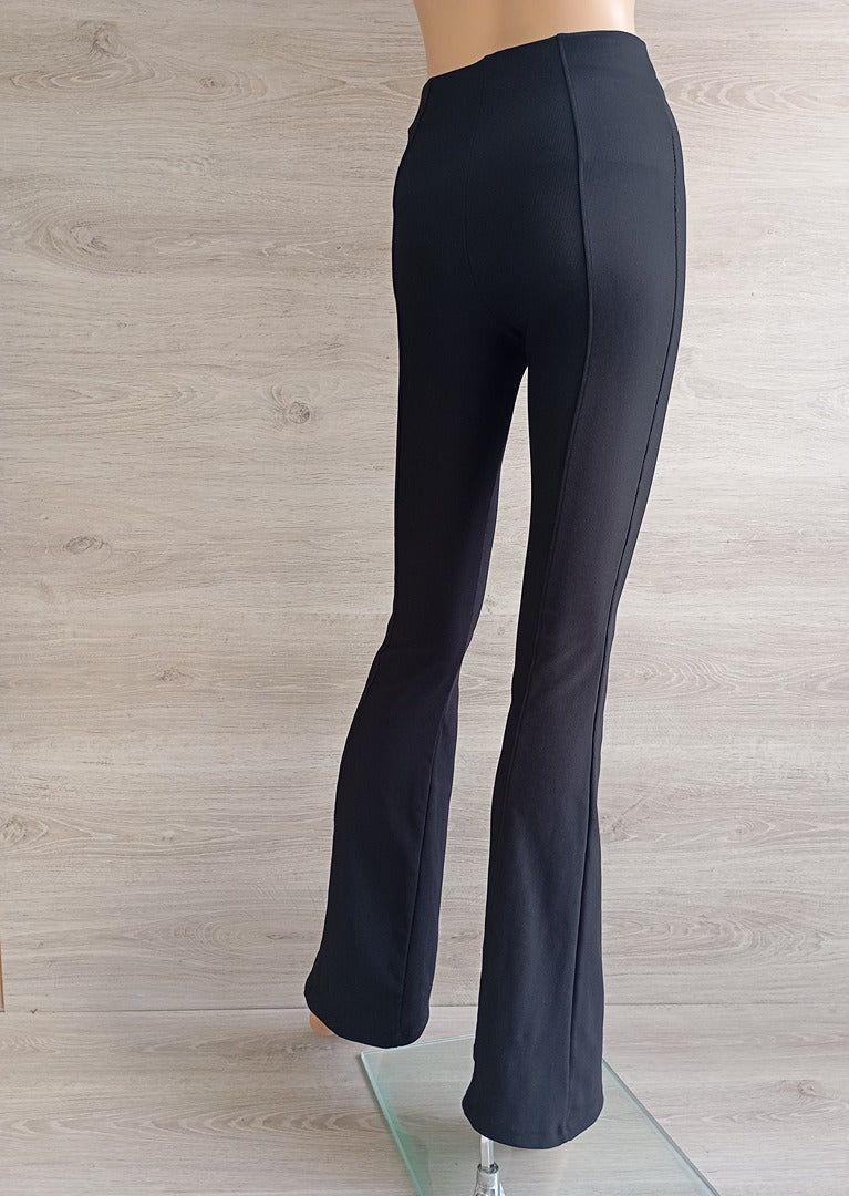 Pantalon flare Pull&bear - S - Noir - Très bon état