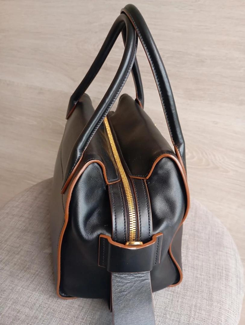 Sac à main Prada bandoulière - cuir - noir et marron - modèle Top Handle Vintage , collection Vitello Phoenix de Prada