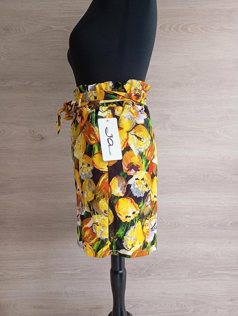 Jupe courte Local - S - Jaune/multicolore - Neuf avec étiquette - motif floral - lien à nouer