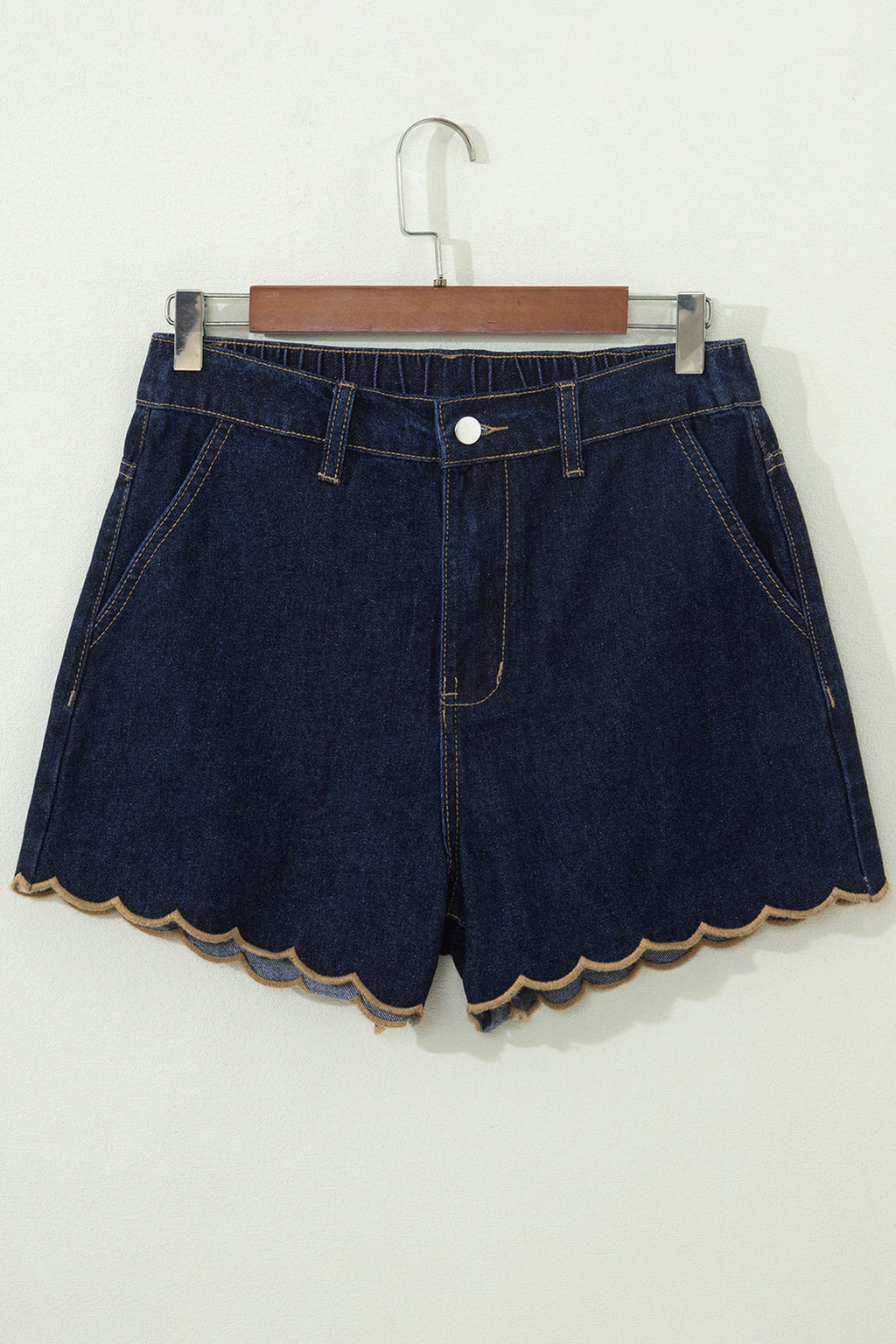 Short en jean à bordure festonnée — Bleu marine