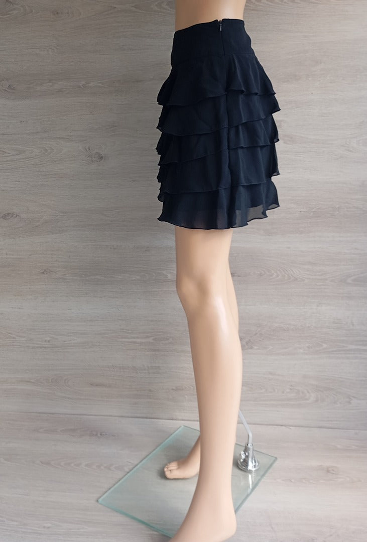 Mini-jupe noire à volants — Camaïeu — Taille M (38) — Très bon état
