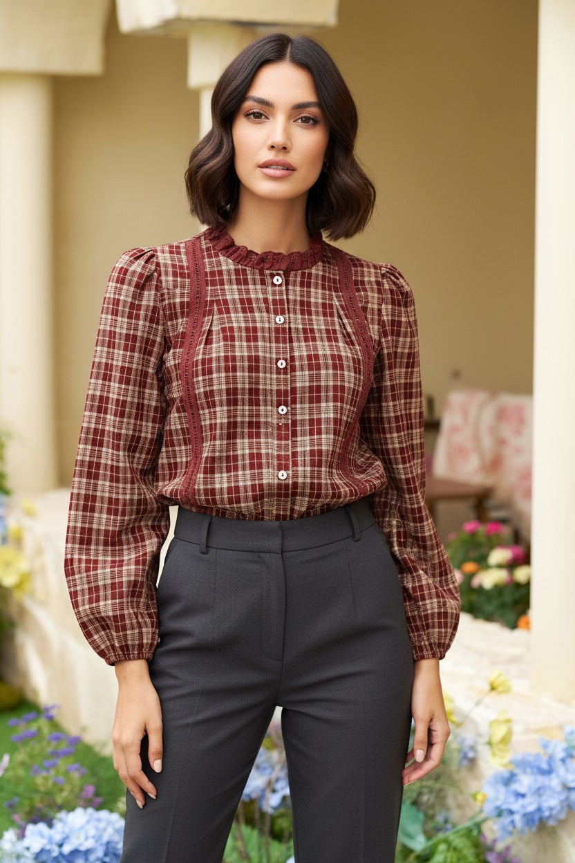 Chemise Boutonnée Carreaux Rouges — Ourlet en Dentelle et Manches Bouffantes