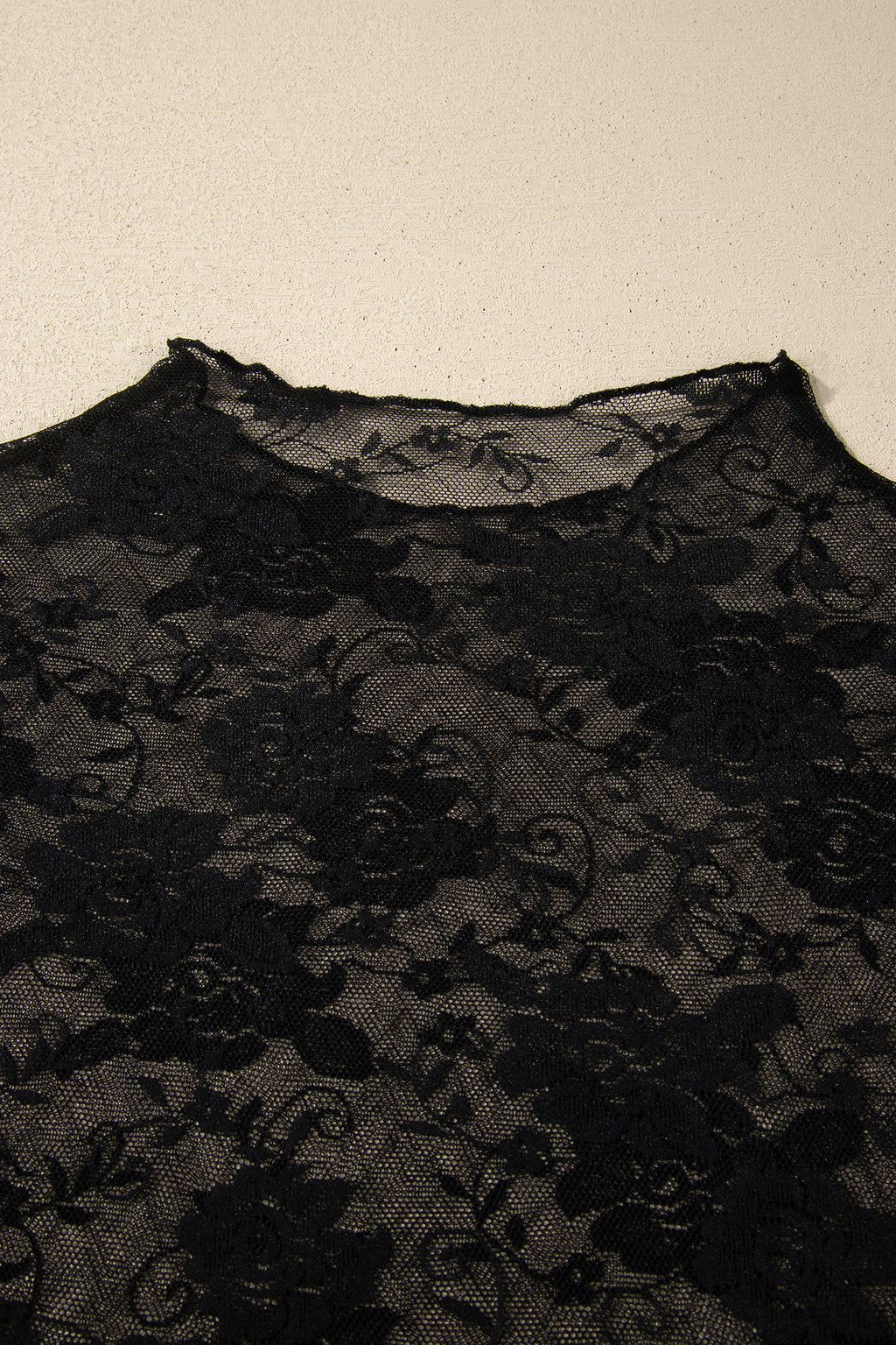 Top en Dentelle Florale Blanc — Manches Longues & Col Montant Grande Taille