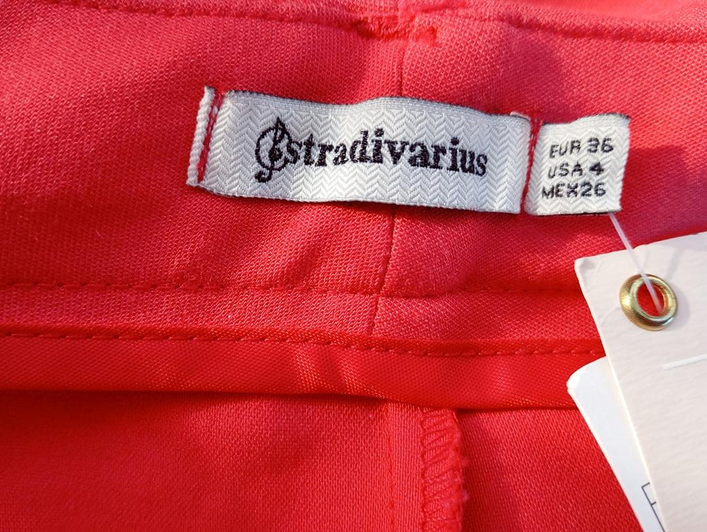 Short Stradivarius - 36 - Rouge corail - Neuf avec étiquette