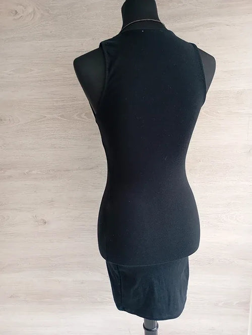 Belle robe moulante sans manches Zara taille S - noir en très bon état