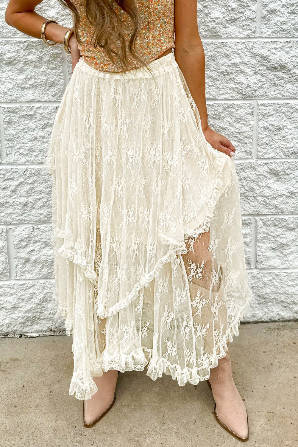 Jupe Longue Beige en Dentelle à Volants — Taille Haute