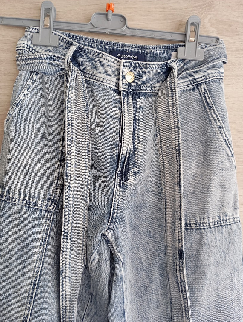 Jean Bonobo - 34 - Bleu clair - Très bon état - modèl slouchy