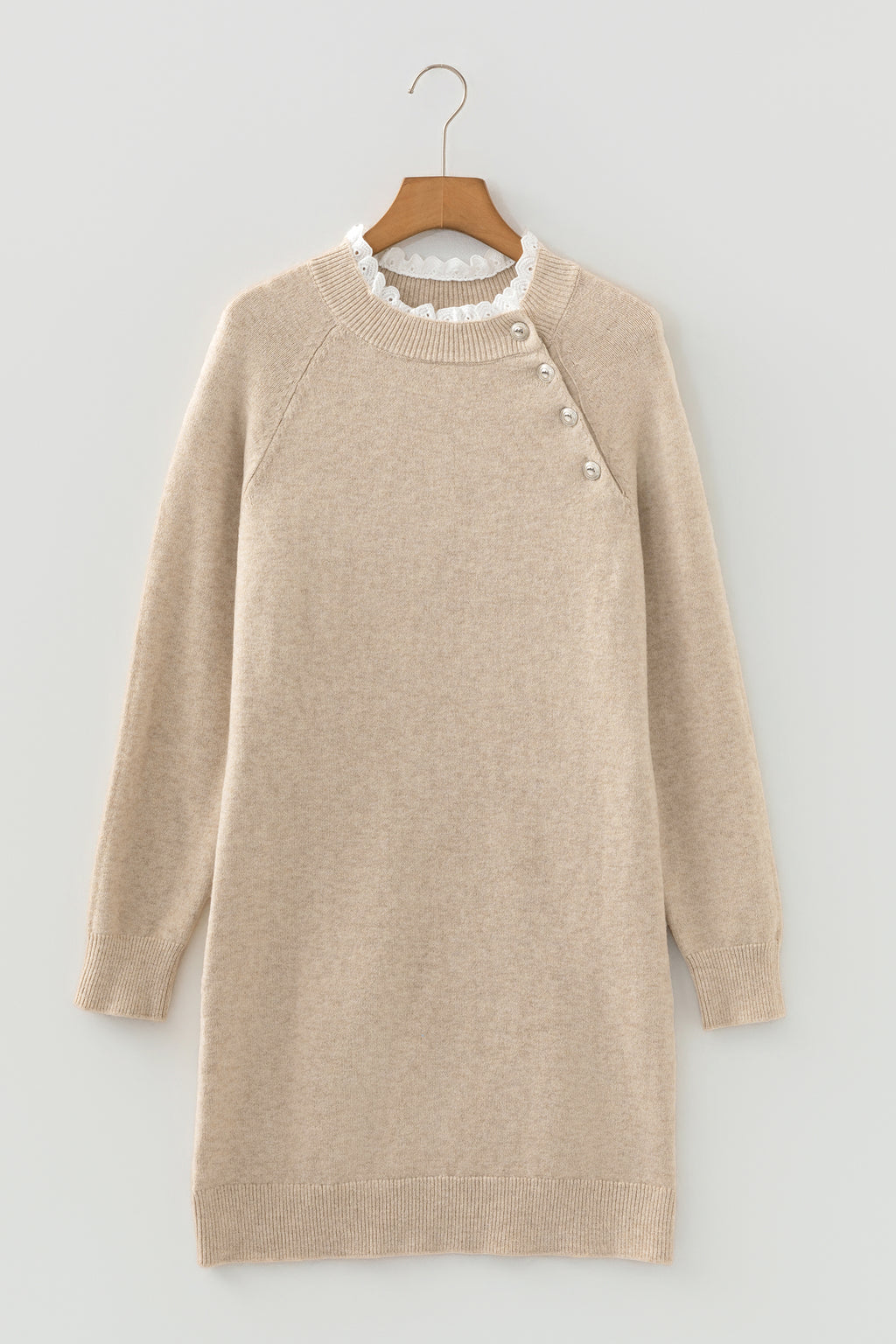 Robe pull courte en maille à manches raglan et col boutonné dentelle