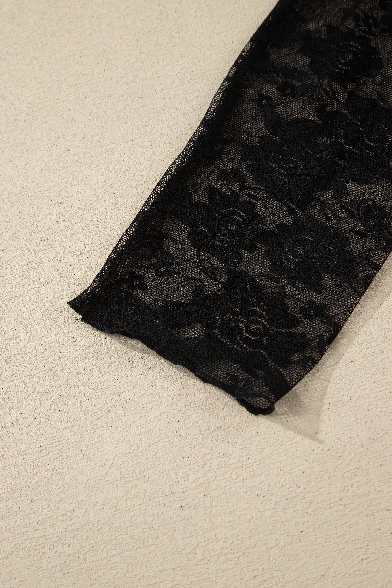 Top en Dentelle Florale Blanc — Manches Longues & Col Montant Grande Taille