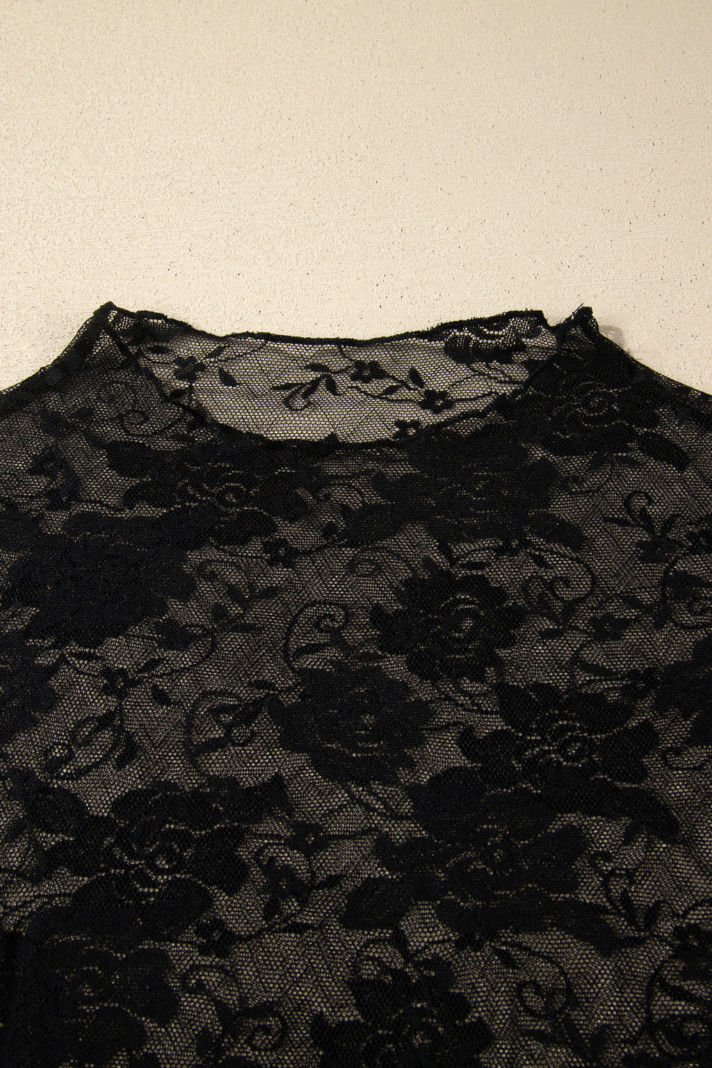 Top en Dentelle Florale Blanc — Manches Longues & Col Montant Grande Taille