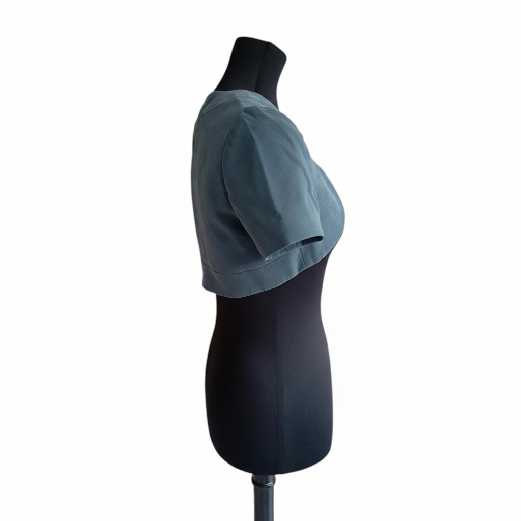 Bolero côté fond blanc